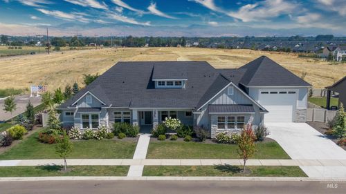 3096 N Wingspan Way, Eagle, ID, 83616-1070 | Card Image
