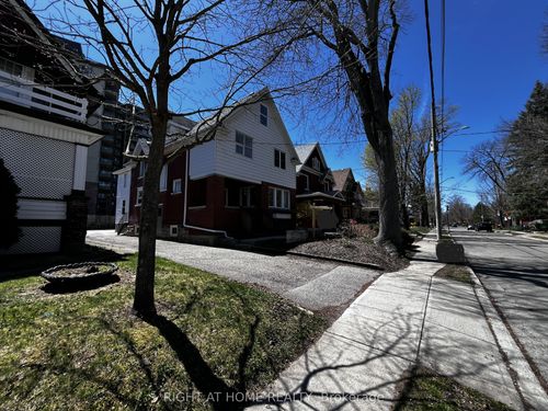 19 Schneider Ave, Kitchener, ON, N2G1K7 | Card Image