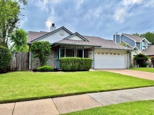 2018 Creek Valley Ln, Sugar Land, TX, 77478-5207 | Card Image