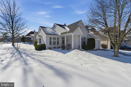76 Mirage Blvd, Barnegat, NJ, 08005-5513 | Card Image