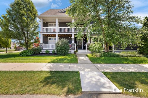 bldg-12-4739 Macatawa Legends Blvd, Holland, MI, 49424-7453 | Card Image
