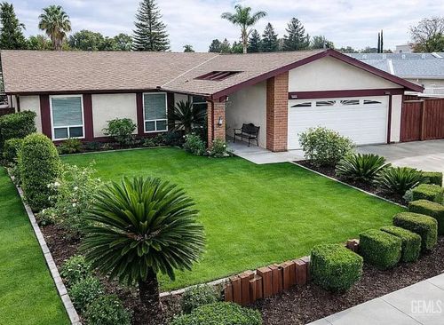 3629 Eisenhower Ave, Bakersfield, CA, 93309-6025 | Card Image