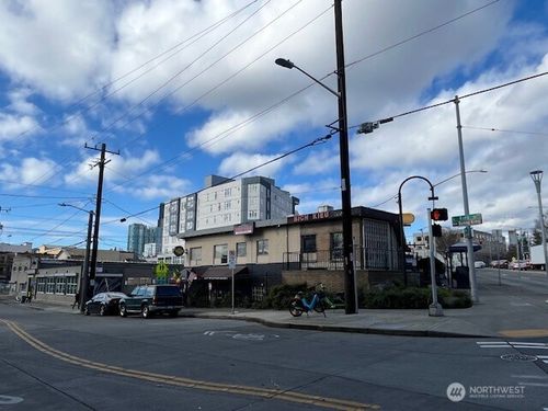 421 Rainier Ave S, Seattle, WA, 98144-2036 | Card Image