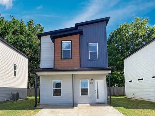1001 Reading Railroad Ln, Bentonville, AR, 72713 | Card Image