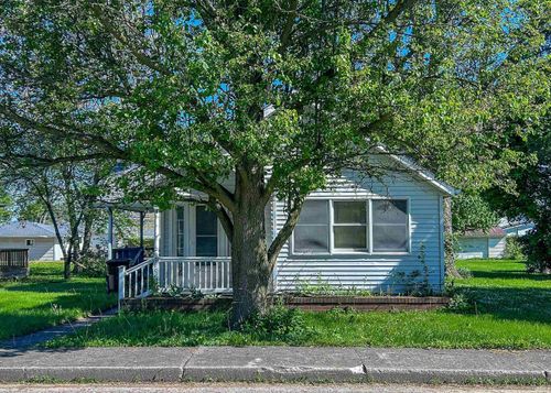 315 W Butcher St, Geneva, IN, 46740-9685 | Card Image