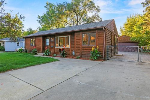 8444 12th Ave S, Bloomington, MN, 55425-1712 | Card Image