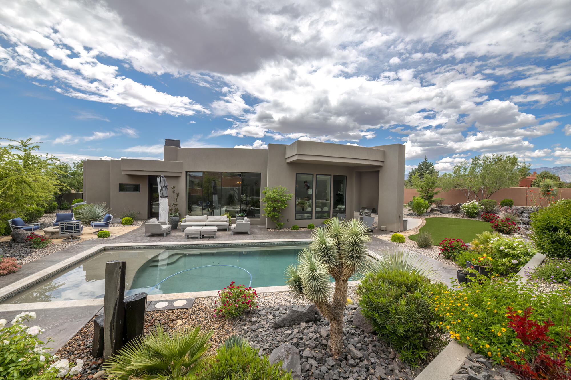 Flint Rock Cir, Ivins, UT 84738