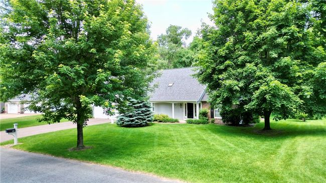 1410 Forest Knoll Ct, House other with 3 bedrooms, 3 bathrooms and null parking in Eau Claire WI | Image 45