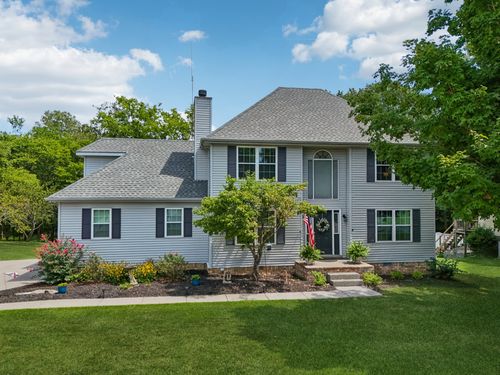 1035 Waters Edge Cir, Mount Juliet, TN, 37122-2541 | Card Image