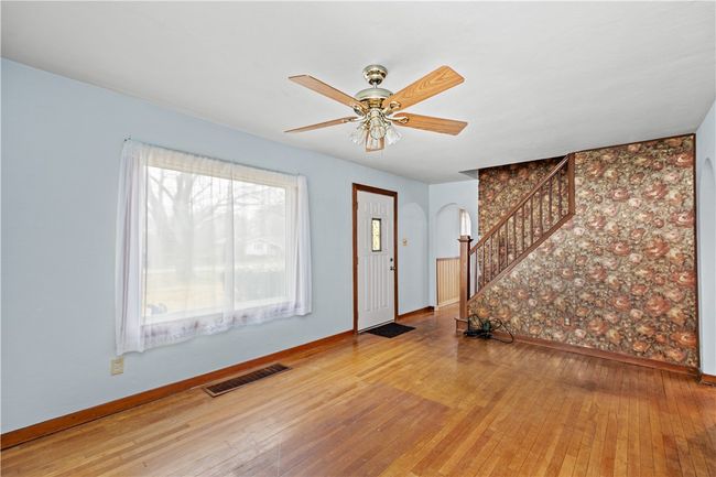 3910 Shepard Rd, House other with 3 bedrooms, 1 bathrooms and 2 parking in Gibsonia PA | Image 8