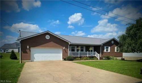 117 Pineview Estates Dr, Waverly, WV, 26184-7017 | Card Image