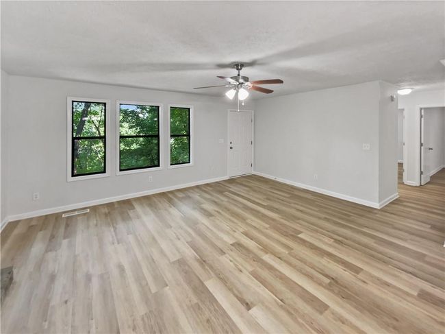 764 Chestnut Cove Trl, House other with 2 bedrooms, 2 bathrooms and 2 parking in Jasper GA | Image 10