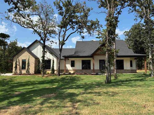 21113 Reserve Cir, Harrah, OK, 73045-4017 | Card Image