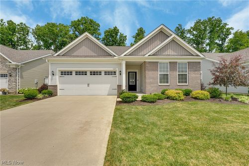 3123 Aspen Ln, Twinsburg, OH, 44087-4946 | Card Image