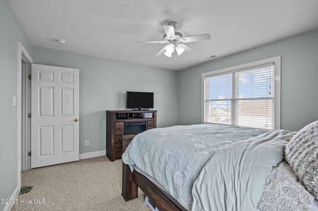 1 - 208 Beaufort Ave, Condo with 2 bedrooms, 3 bathrooms and null parking in Atlantic Beach NC | Image 35