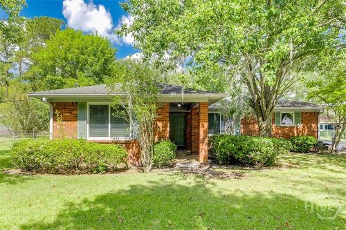 104 W Moore St, Bloomingdale, GA, 31302-8517 | Card Image