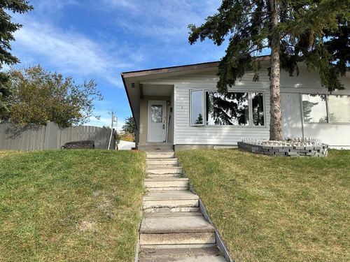 121 Huntford Close Ne, Calgary, AB, T2K3Y7 | Card Image