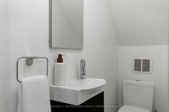 78 Runnymede Rd, House other with 4 bedrooms, 3 bathrooms and 2 parking in Toronto ON | Image 18