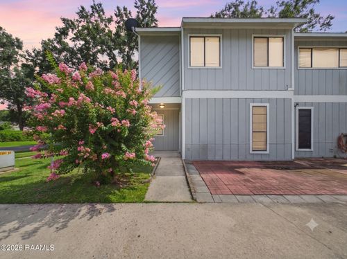 201 Buttercup Dr, Lafayette, LA, 70507-4517 | Card Image