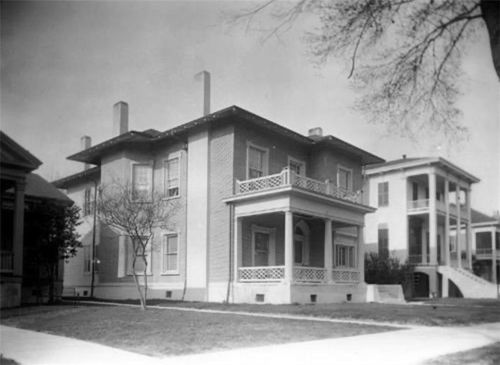 962 Government St, Mobile, AL, 36604-2402 | Card Image