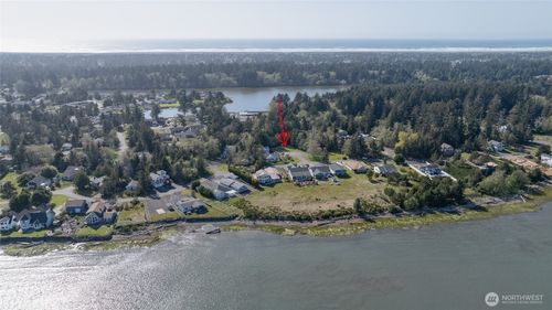 239 Mallus Ct, Ocean Shores, WA, 98569-9110 | Card Image