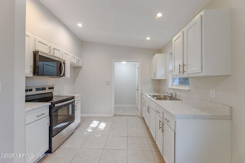 7822 Dubois Dr, Jacksonville, FL, 32221-6721 | Card Image