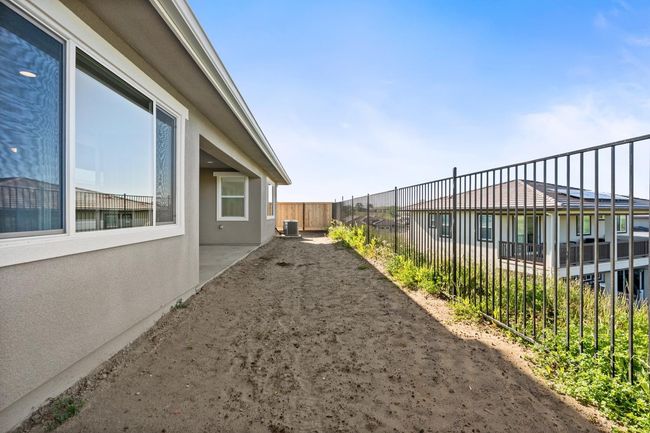 8184 Creek View, House other with 4 bedrooms, 0 bathrooms and null parking in Friant CA | Image 34