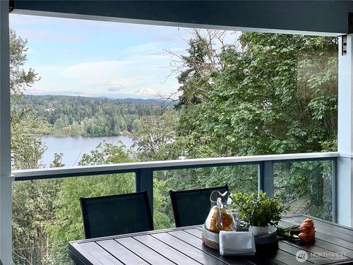 11800 90th Ave Ne, Kirkland, WA, 98034-6100 | Card Image