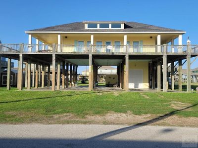 961 Seagull Lane, House other with 4 bedrooms, 0 bathrooms and null parking in Crystal Beach TX | Image 1