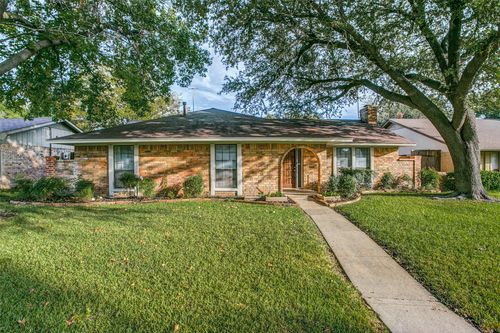 1013 Carriagehouse Ln, Garland, TX, 75040-4205 | Card Image