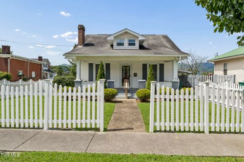 238 4th St, Erwin, TN, 37650-1312 | Card Image