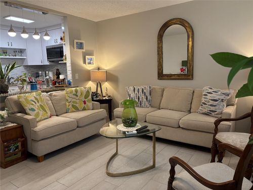 98-98 Westbury E, Deerfield Beach, FL, 33442-3259 | Card Image