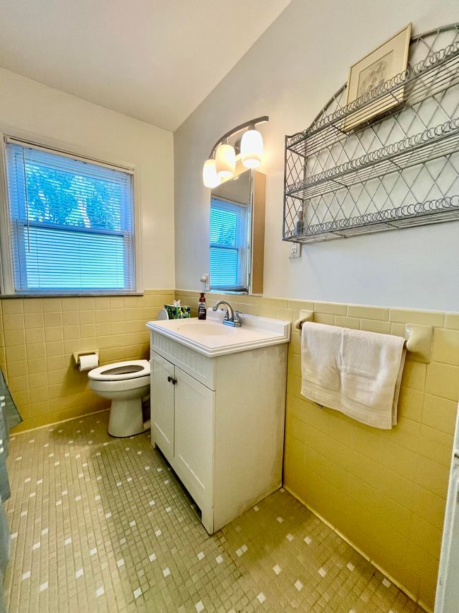 Full bath | Image 16