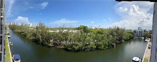 607-3660 Ne 166th St, North Miami Beach, FL, 33160-3880 | Card Image