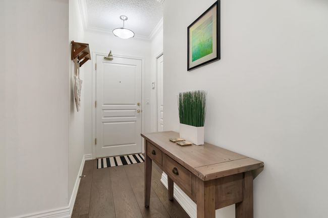 111 - 1785 Martin Dr, Condo with 2 bedrooms, 2 bathrooms and 1 parking in Surrey BC | Image 5