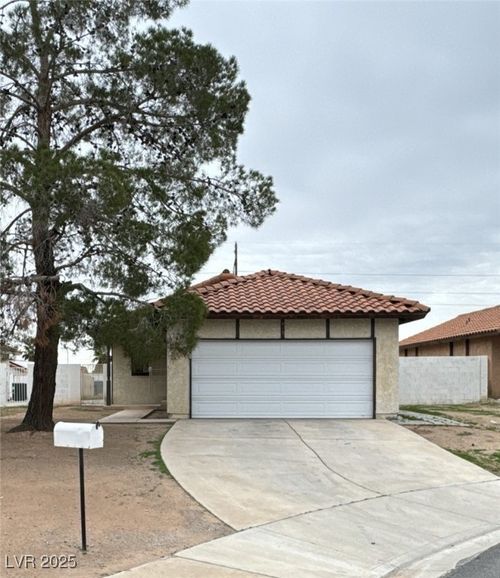 0-1013 Neil Armstrong Cir, Las Vegas, NV, 89145-6130 | Card Image