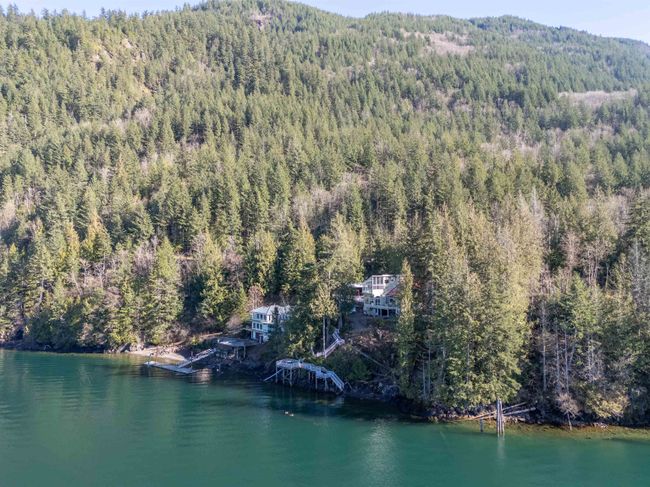 7209 Rockwell Drive, House other with 6 bedrooms, 4 bathrooms and 6 parking in Harrison Hot Springs BC | Image 6