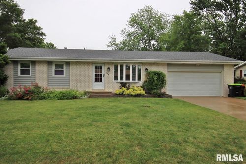 308 Paris Ave, Morton, IL, 61550-1331 | Card Image
