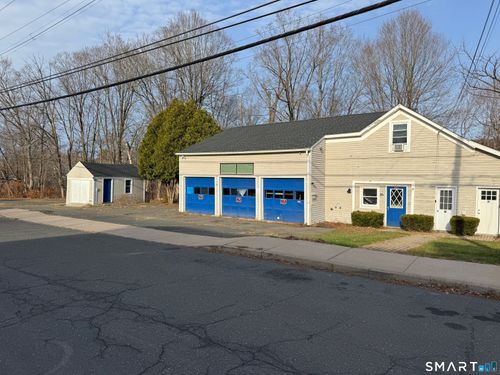 20 Main St, Tariffville, CT, 06081-9653 | Card Image