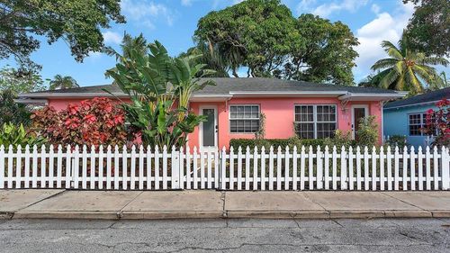 802 N J St, Lake Worth Beach, FL, 33460-2501 | Card Image