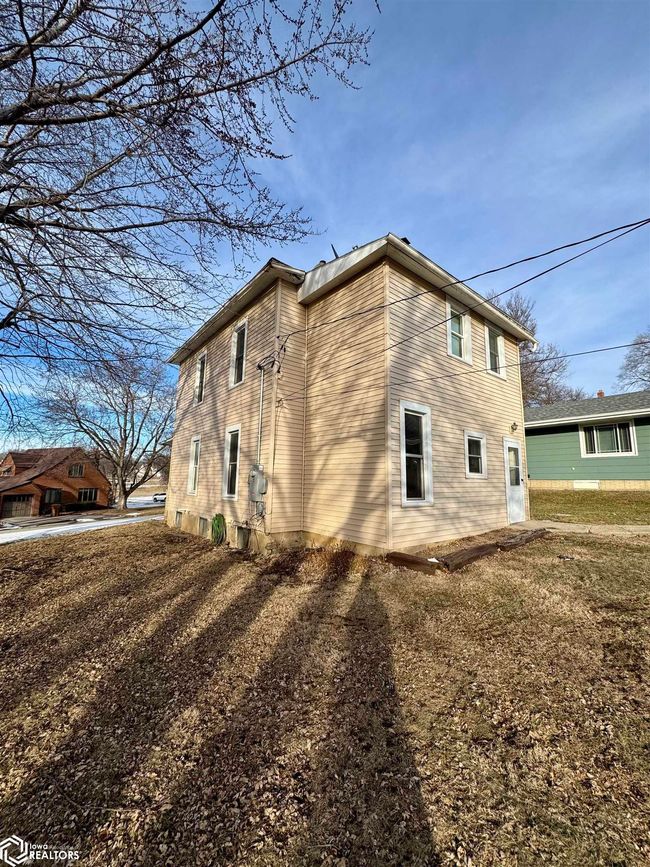 315 S Division St, Home with 3 bedrooms, 1 bathrooms and 1 parking in Audubon IA | Image 24