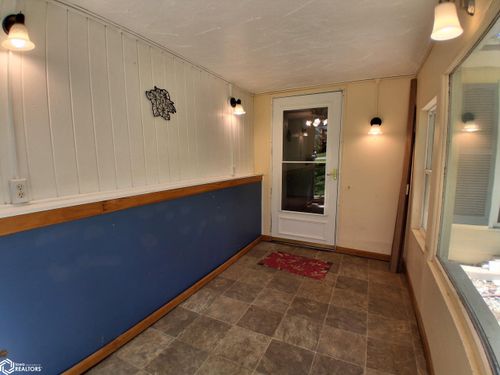 401 Park Ave, Red Oak, IA, 51566-2744 | Card Image