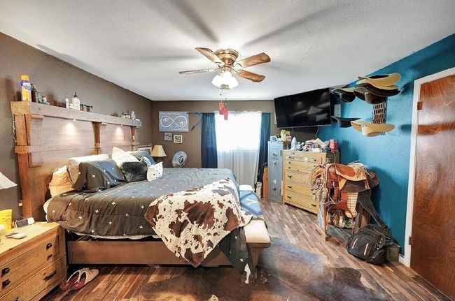 7605 N Service Rd, House other with 3 bedrooms, 2 bathrooms and 2 parking in Big Spring TX | Image 11