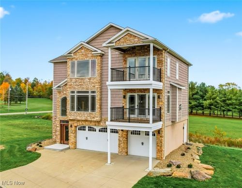 29 Shores Dr, Poland, OH, 44514-3400 | Card Image