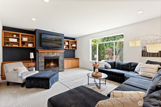 416 199 Th Pl Se, House other with 5 bedrooms, 3 bathrooms and 3 parking in Bothell WA | Image 5