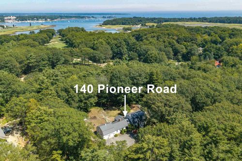 140 Pioneer Rd, Rye, NH, 03870-2117 | Card Image