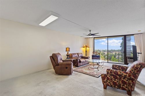 a408-98-501 Koauka Loop, Aiea, HI, 96701-5828 | Card Image