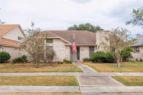 4550 Dandridge Dr, Corpus Christi, TX, 78413-5094 | Card Image