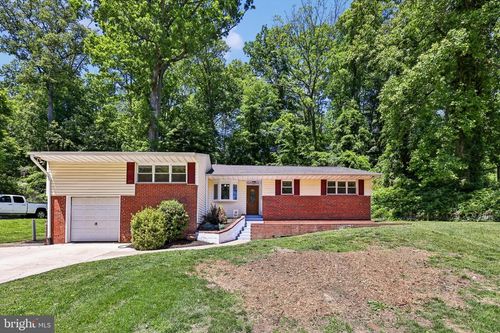 18328 Sharon Rd, TRIANGLE, VA, 22172-1305 | Card Image