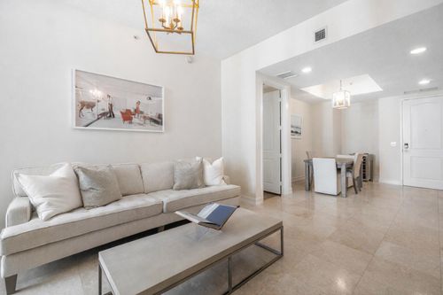 1705-701 S Olive Ave, West Palm Beach, FL, 33401-6104 | Card Image